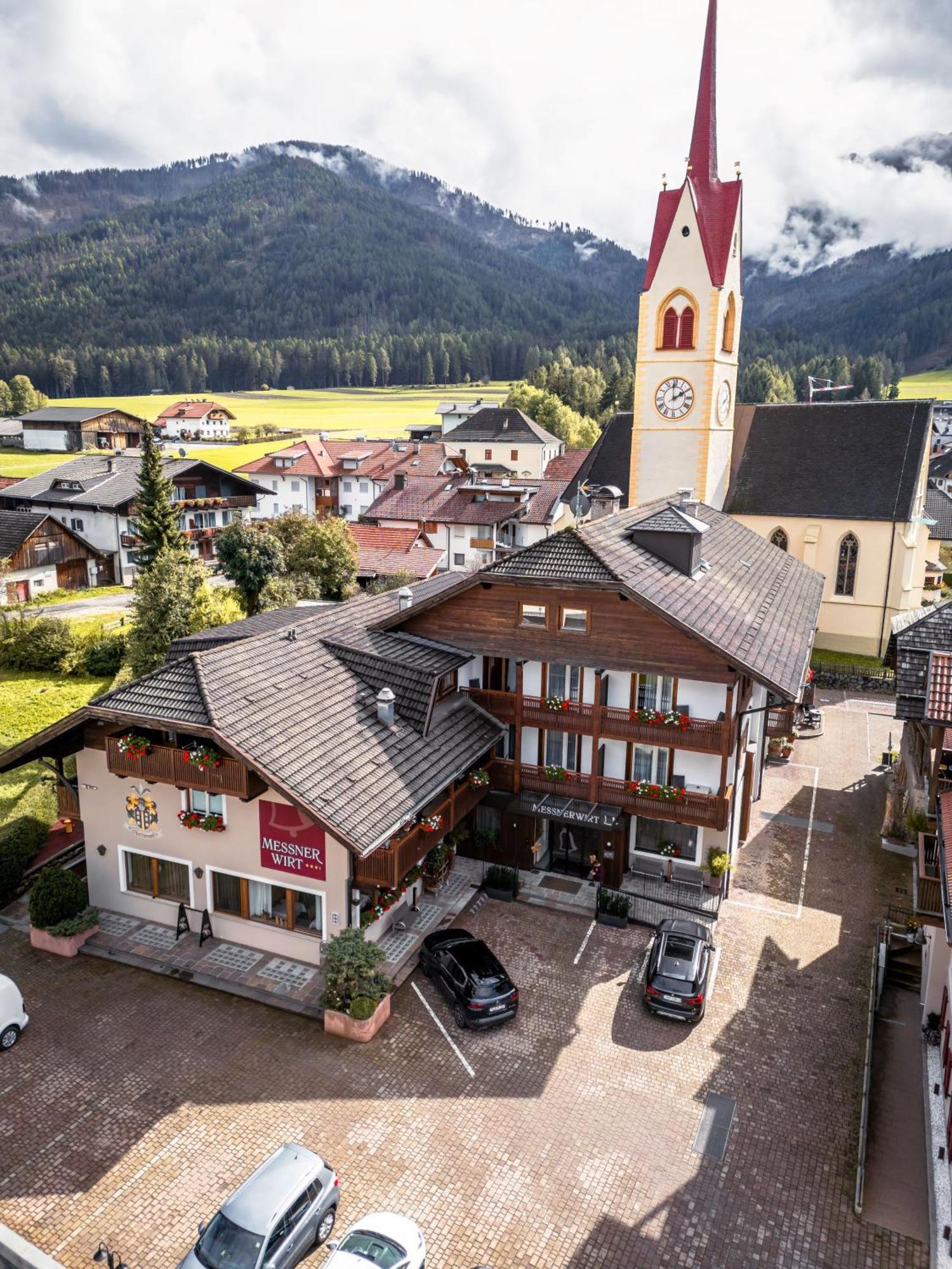 Geniesserhotel Messnerwirt Olang Exterior foto